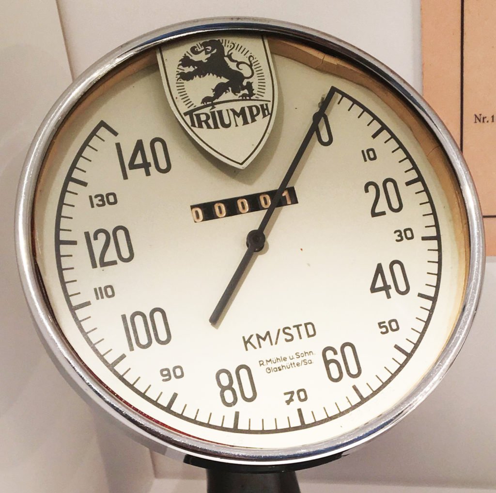Triumph Vintage Tachometer Glashütte