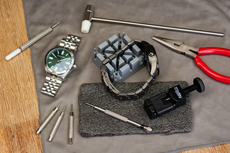 Uhrenarmband-kuerzen-Metall