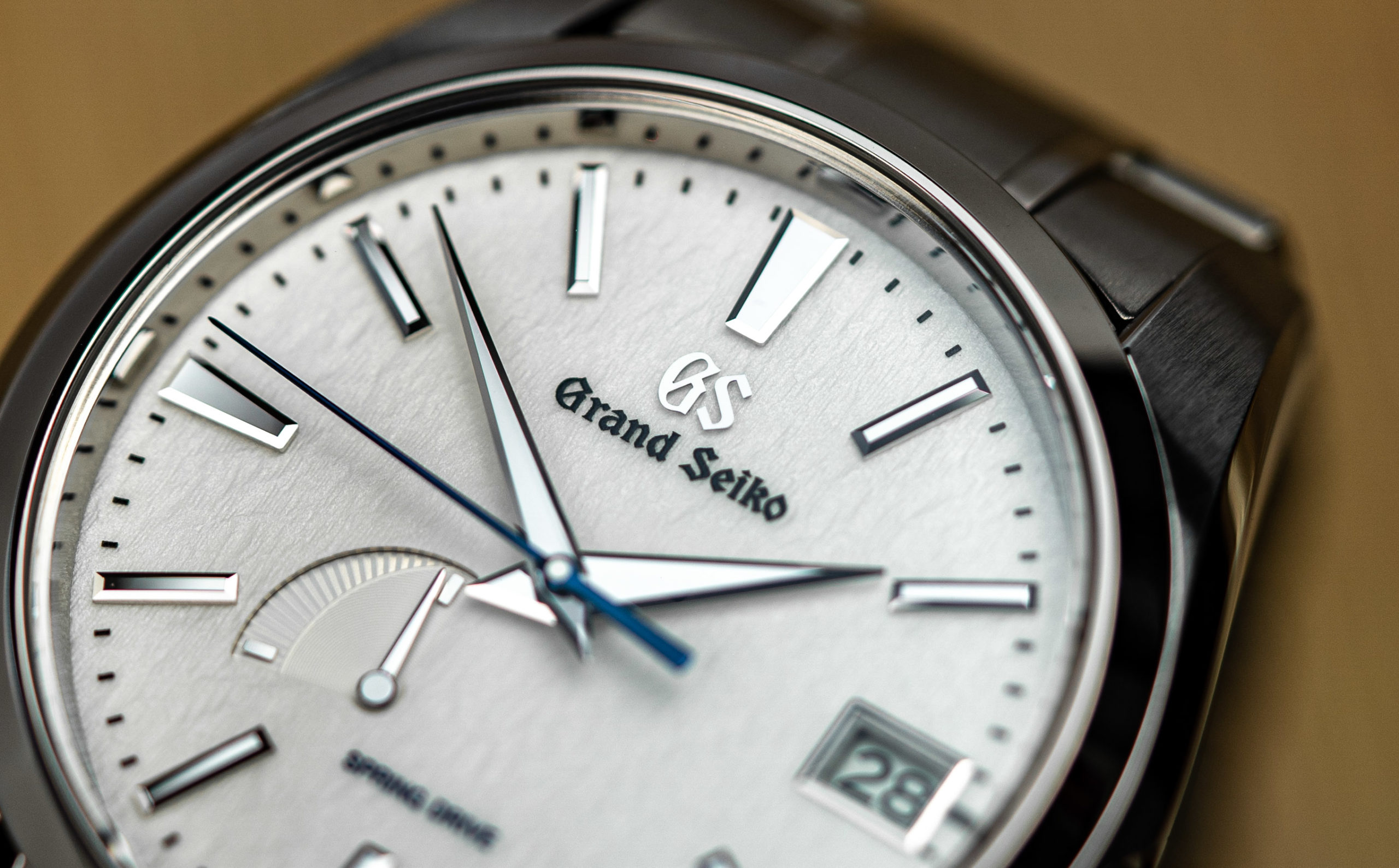 Read more about the article Grand Seiko Snowflake SBGA211 mit Spring Drive im Test