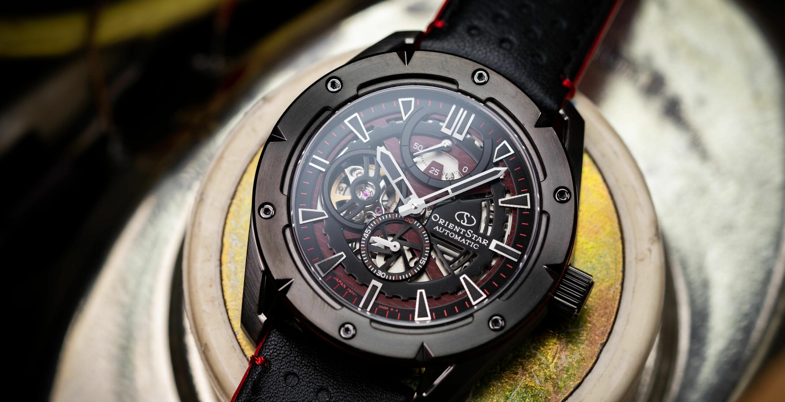 Read more about the article Orient Star Uhren: Avant-Garde Skeleton im Test