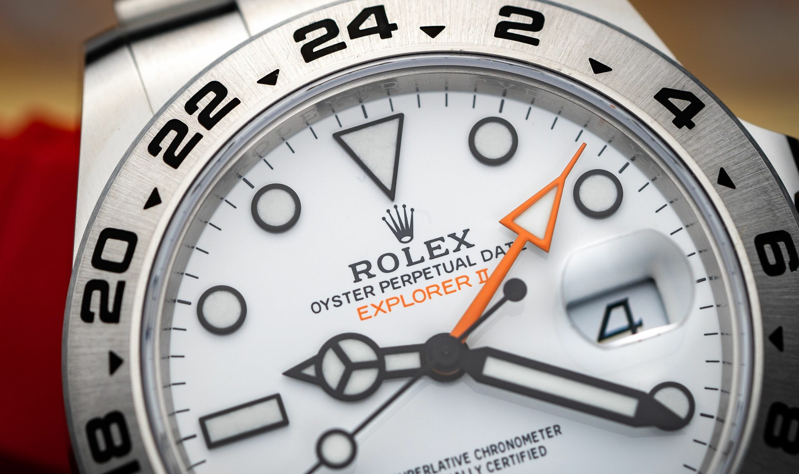 Read more about the article Rolex Explorer II „Polar White“ 226570 (2021): Das homöopathische Facelift im Test