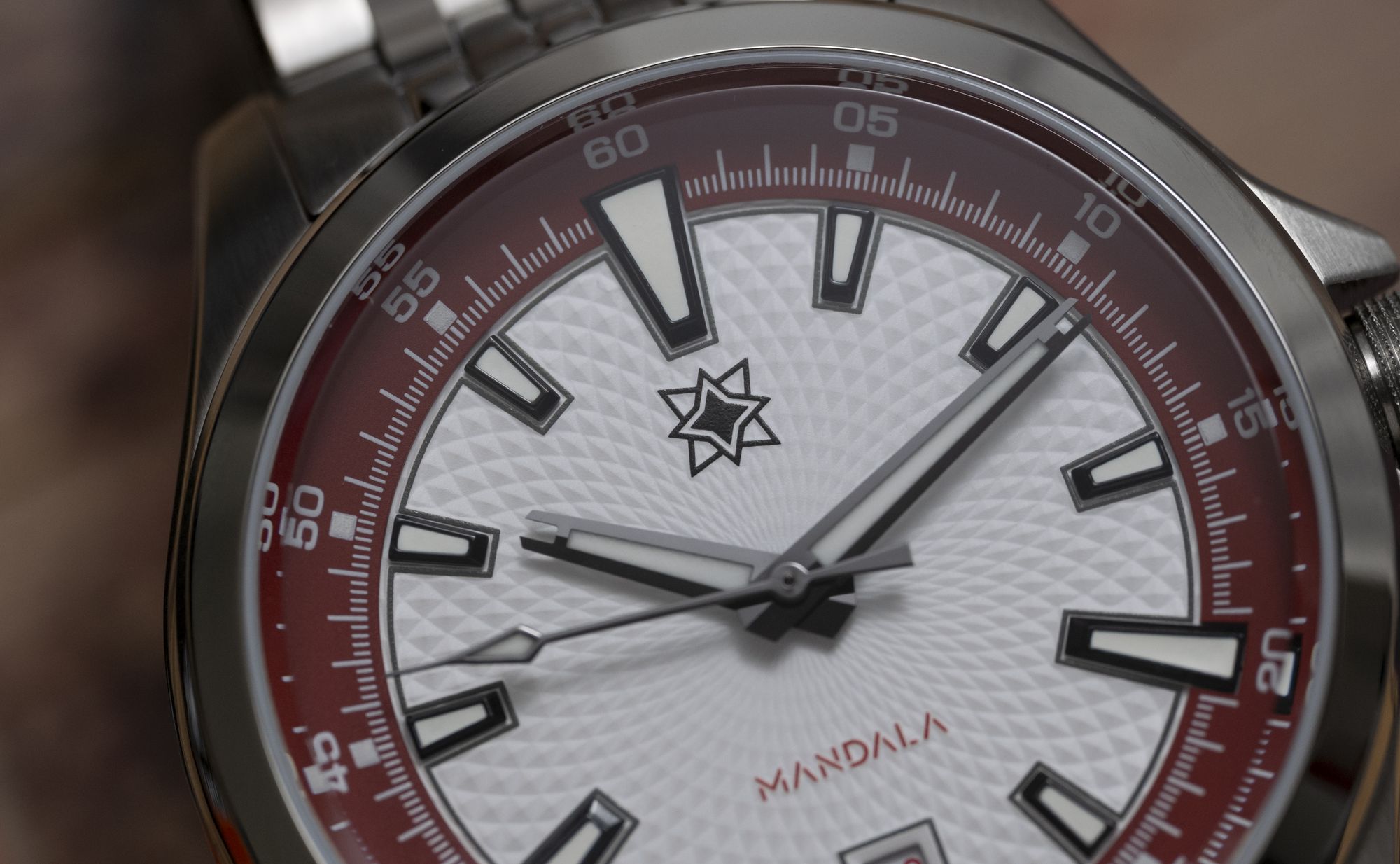 Mehr über den Artikel erfahren Aus Down Under: Second Hour Mandala Mk3 im Test [Update 2025]