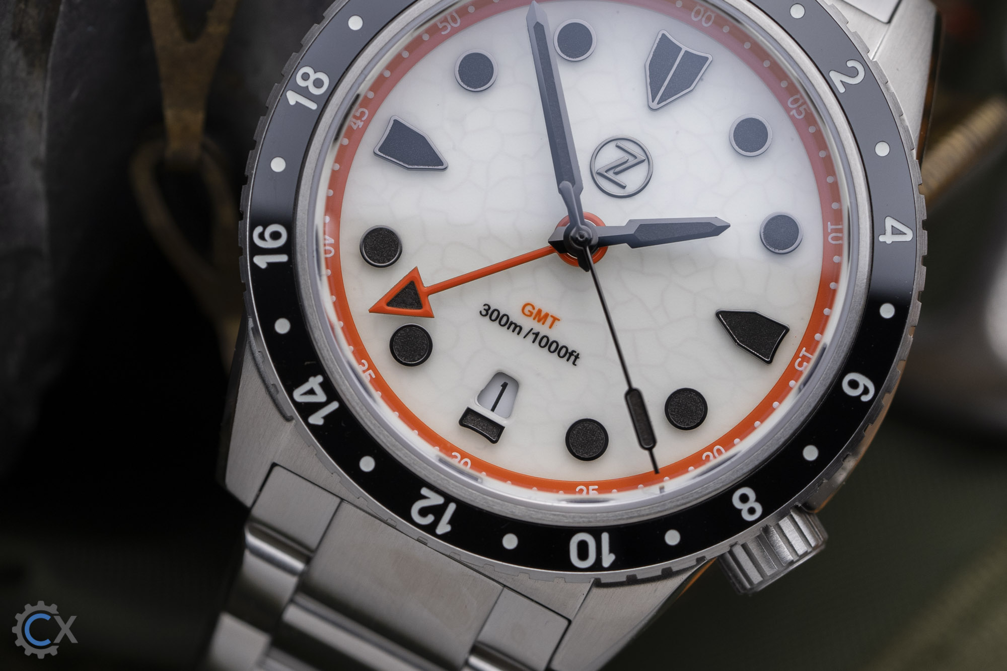 Zelos Mako 300M Diver GMT Cracked Ice Review 06121