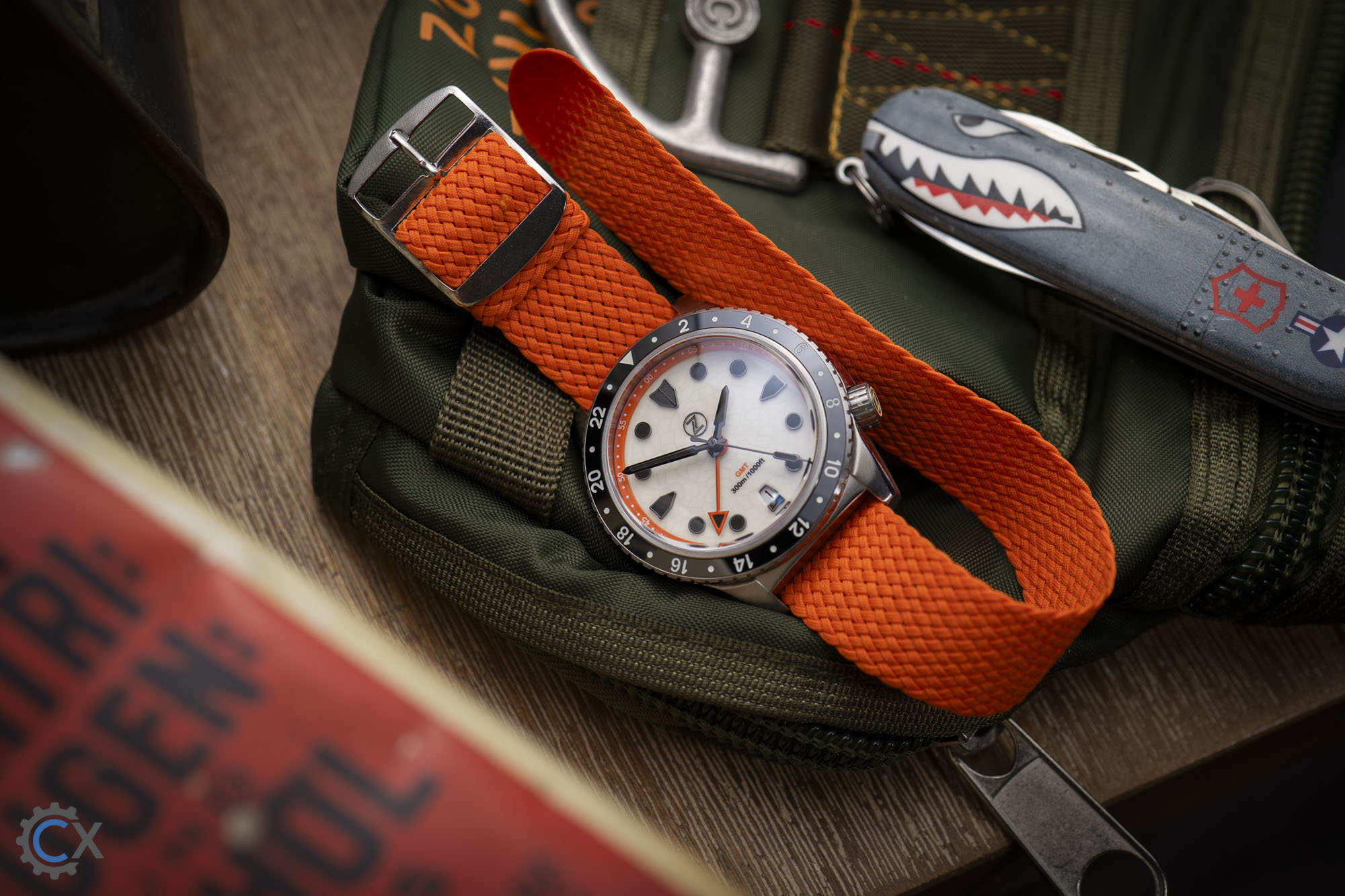 Zelos Mako 300M Diver GMT Cracked Ice Review 06155