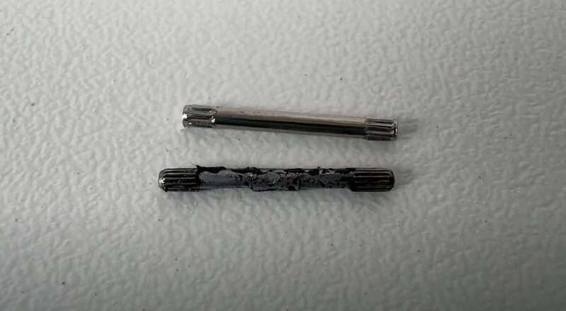 8. Rolex Bandstift verschlissen (unten) vs. neu (oben)