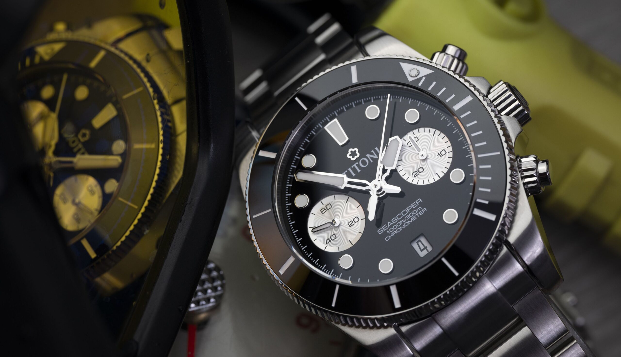 Mehr über den Artikel erfahren Chronograph, Chronometer… Kracher? So tickt der Titoni Seascoper Bicompax-Chrono (94300)