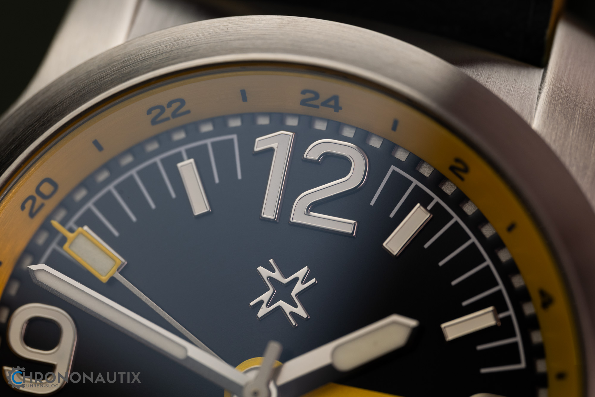 Nadir Vespera GMT Test Hands On 1180717