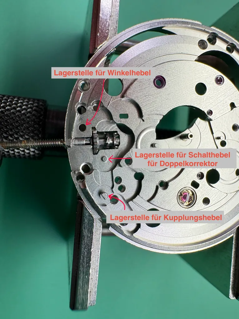 4. ETA 2824 2 montierte Aufzugwelle mit Kupplungsrad und trieb