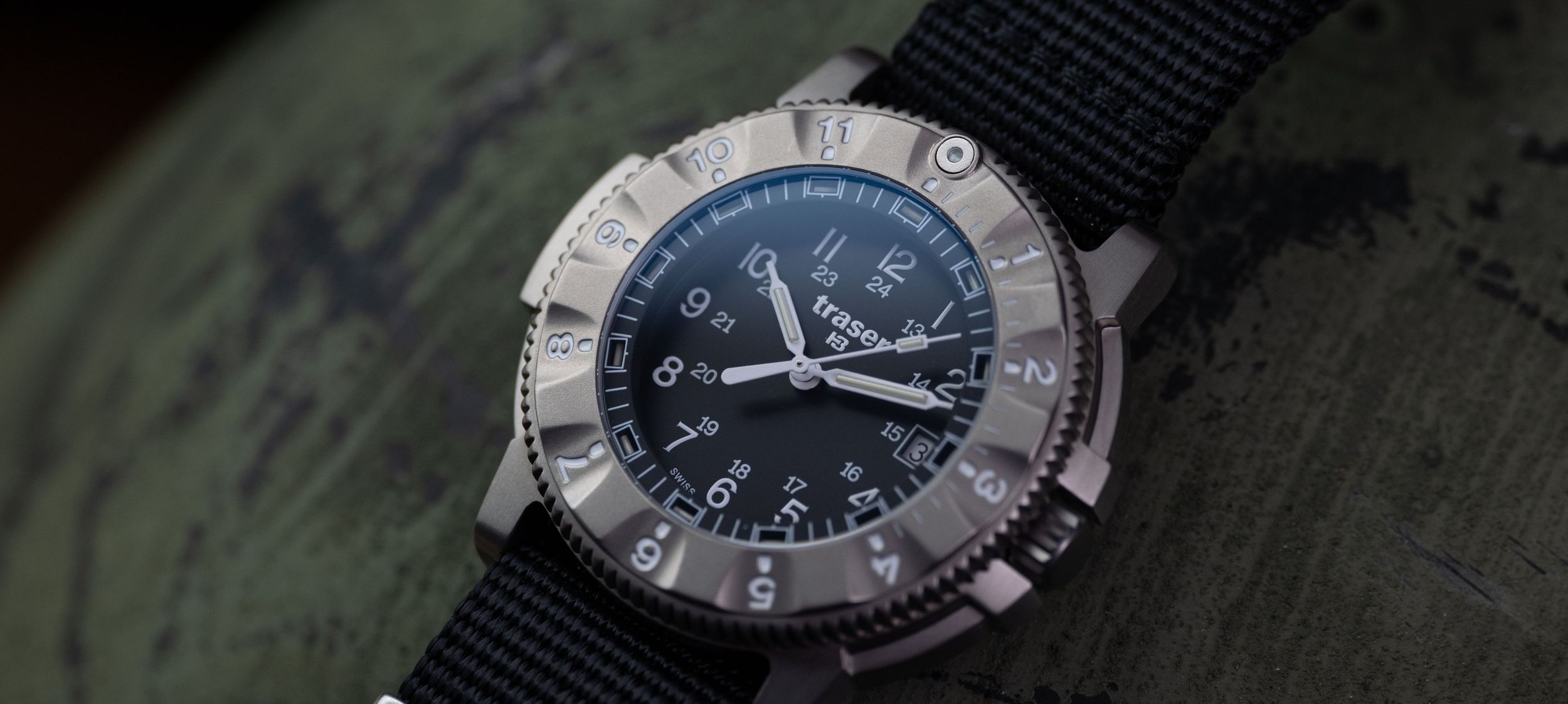 Mehr über den Artikel erfahren Test: P65 Tactical Mission – das (überfällige!) Reissue der „Ur“-traser P6500 Navigator Type 6