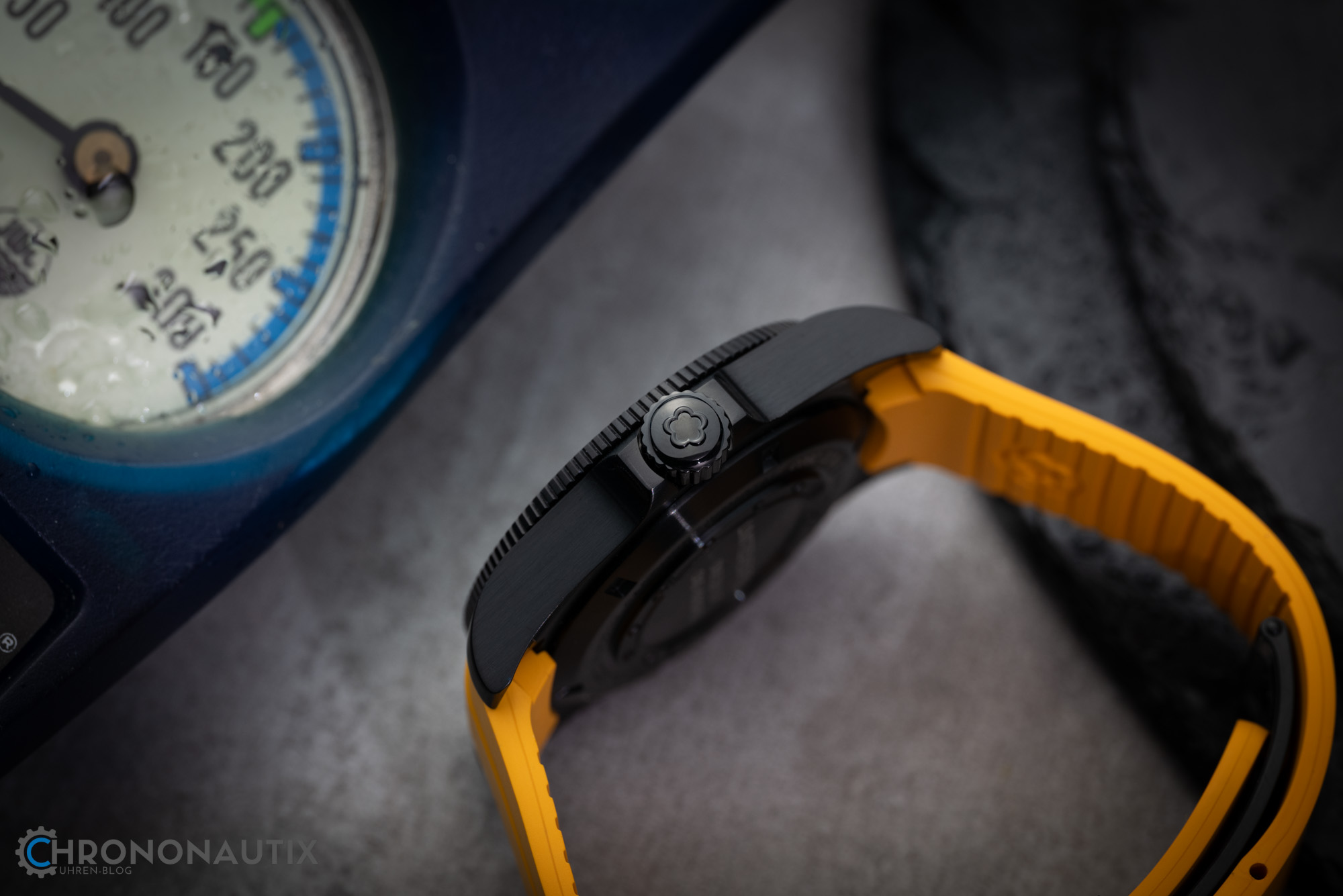 Titoni Seascoper 300 DLC Orange Test 1210407