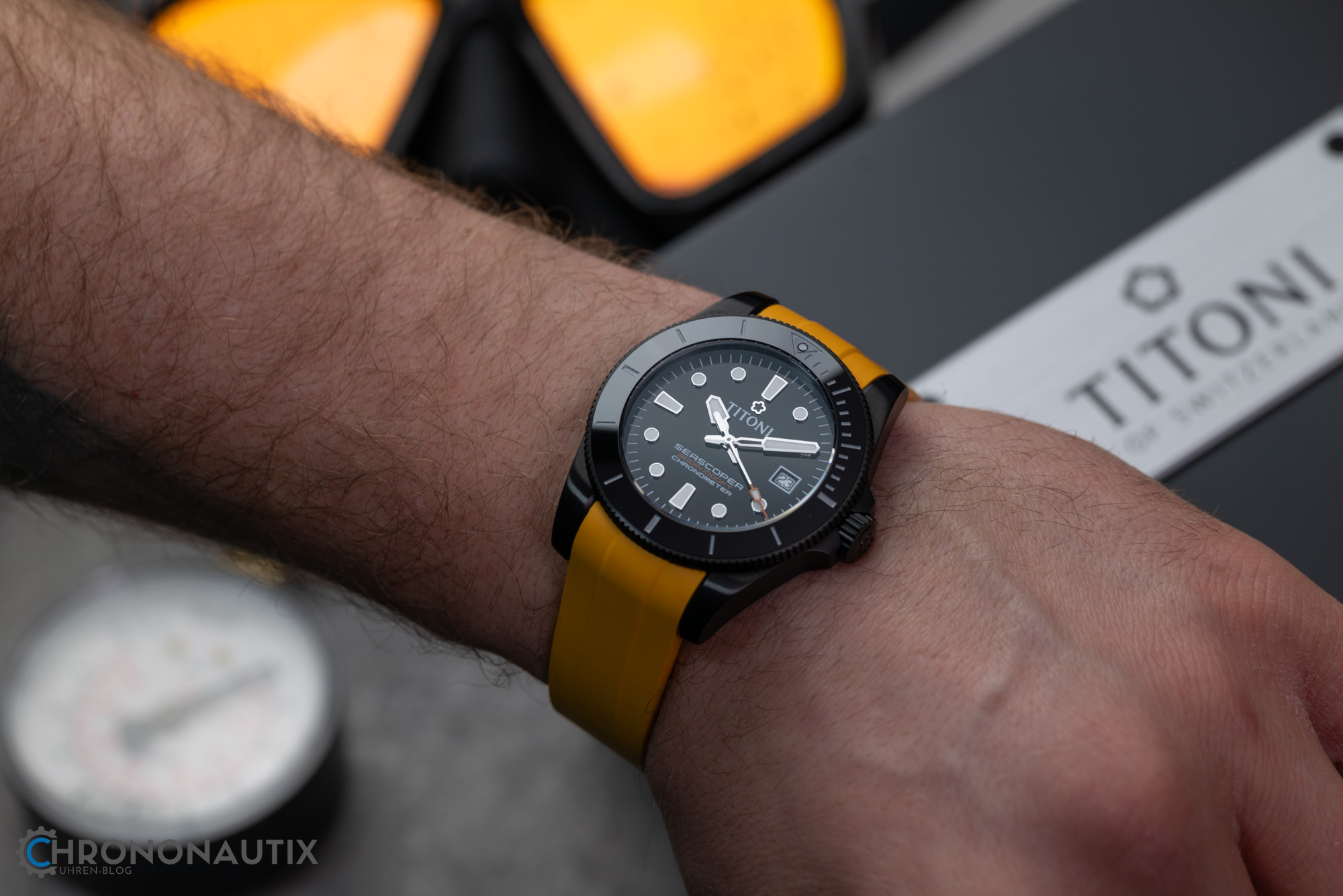 Titoni Seascoper 300 DLC Orange Test 1210431