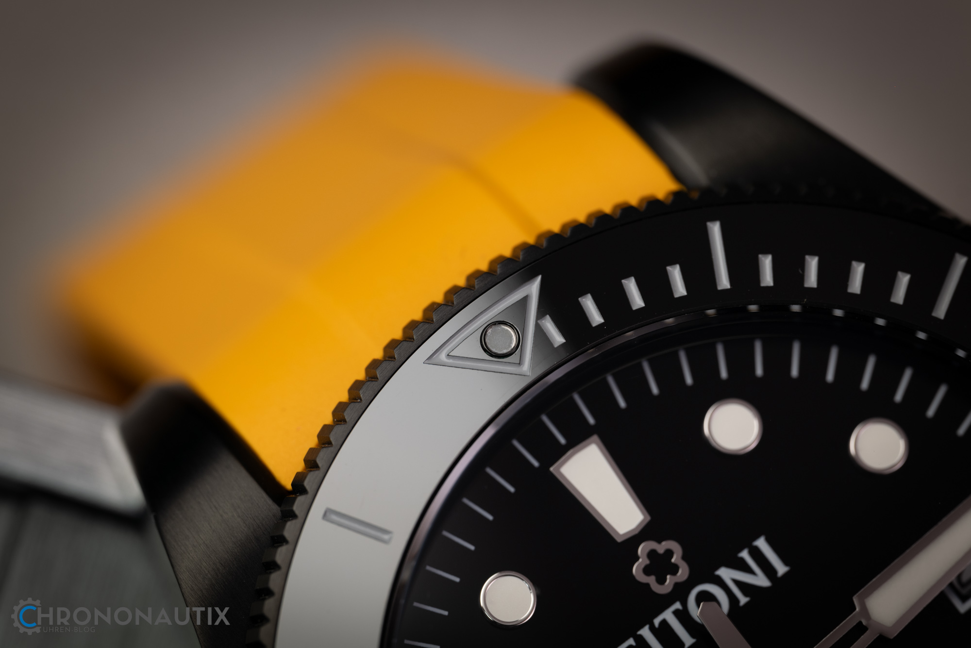 Titoni Seascoper 300 DLC Orange Test 1210461