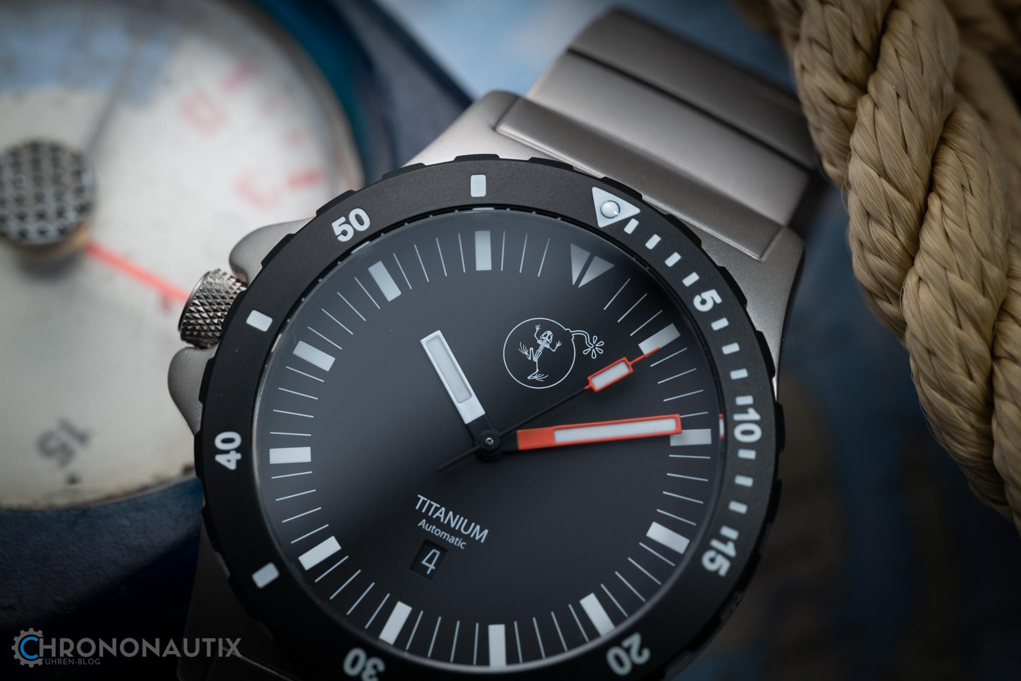 Bombfrog Titanium Automatik Test 1210947