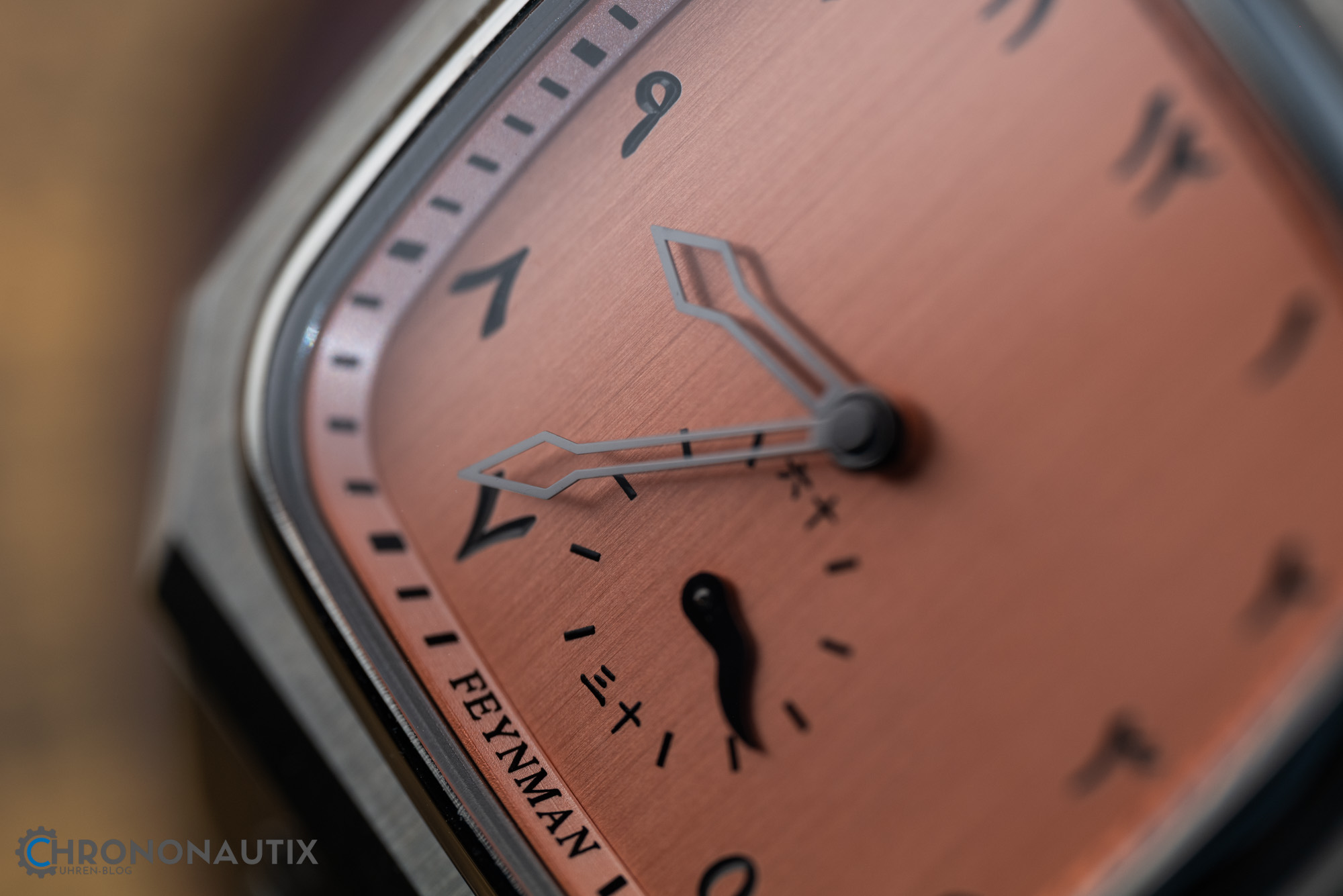 Feynman Dune Arabic Dial 1210881
