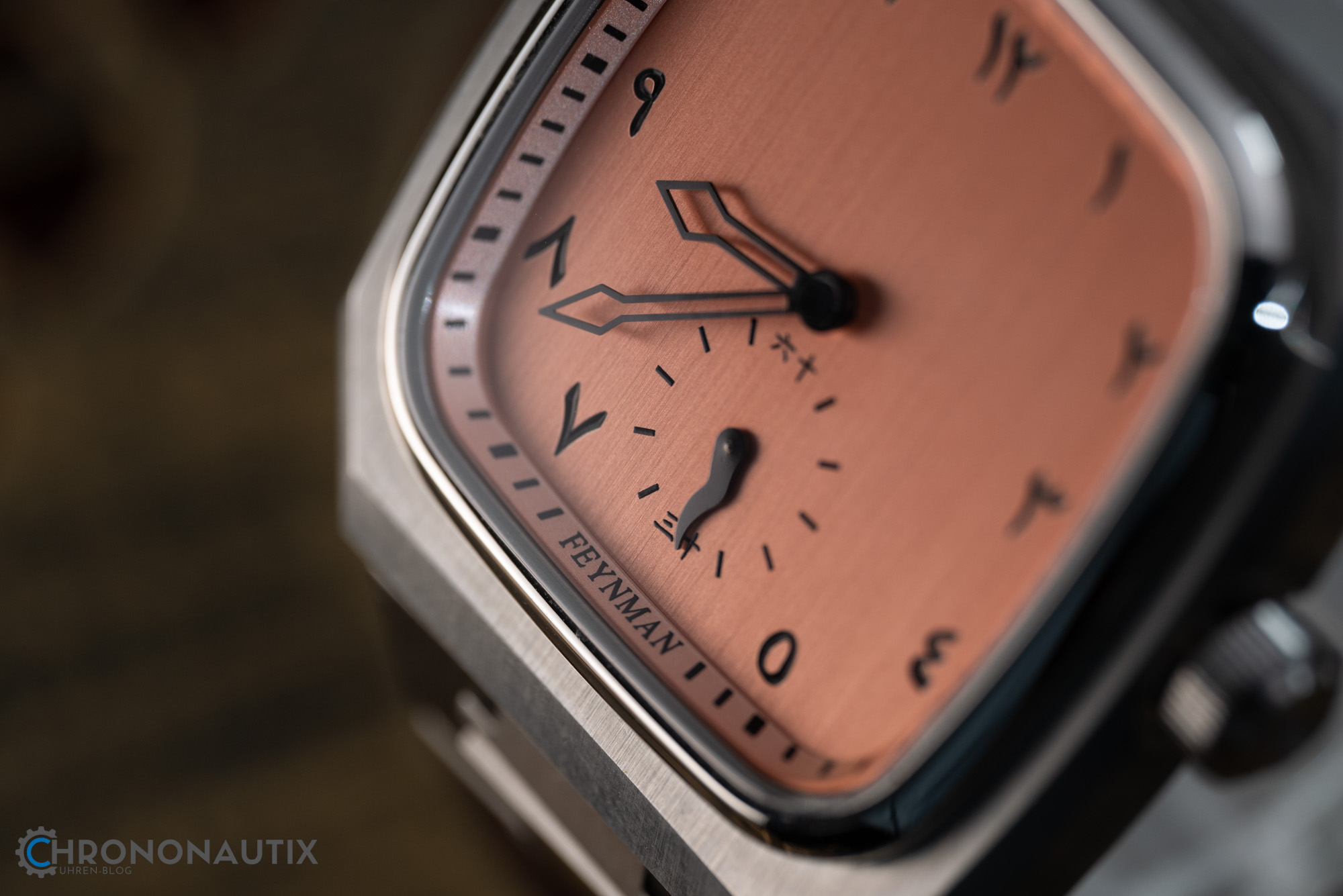 Feynman Dune Arabic Dial 1210884