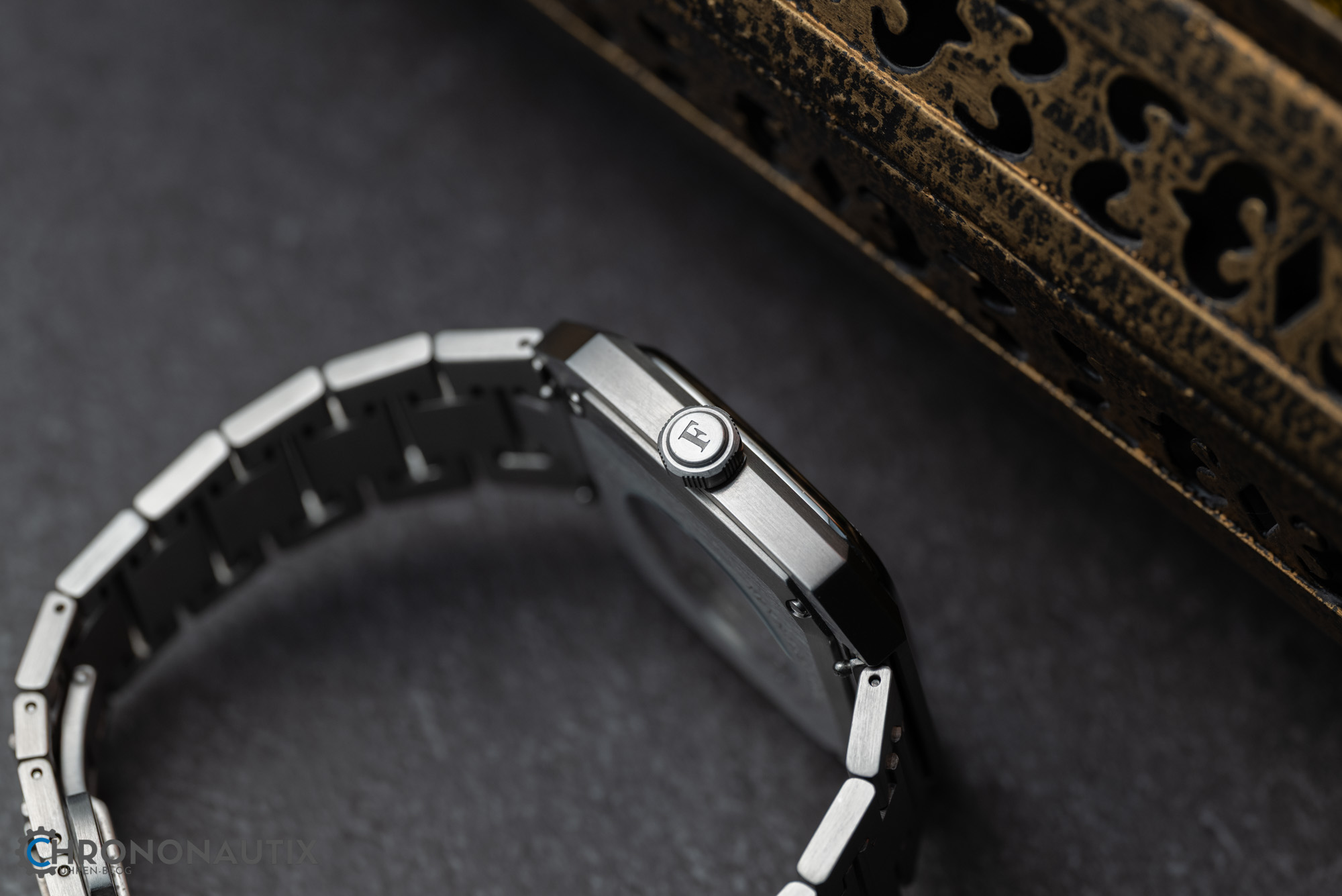 Feynman Dune Arabic Dial 1210887