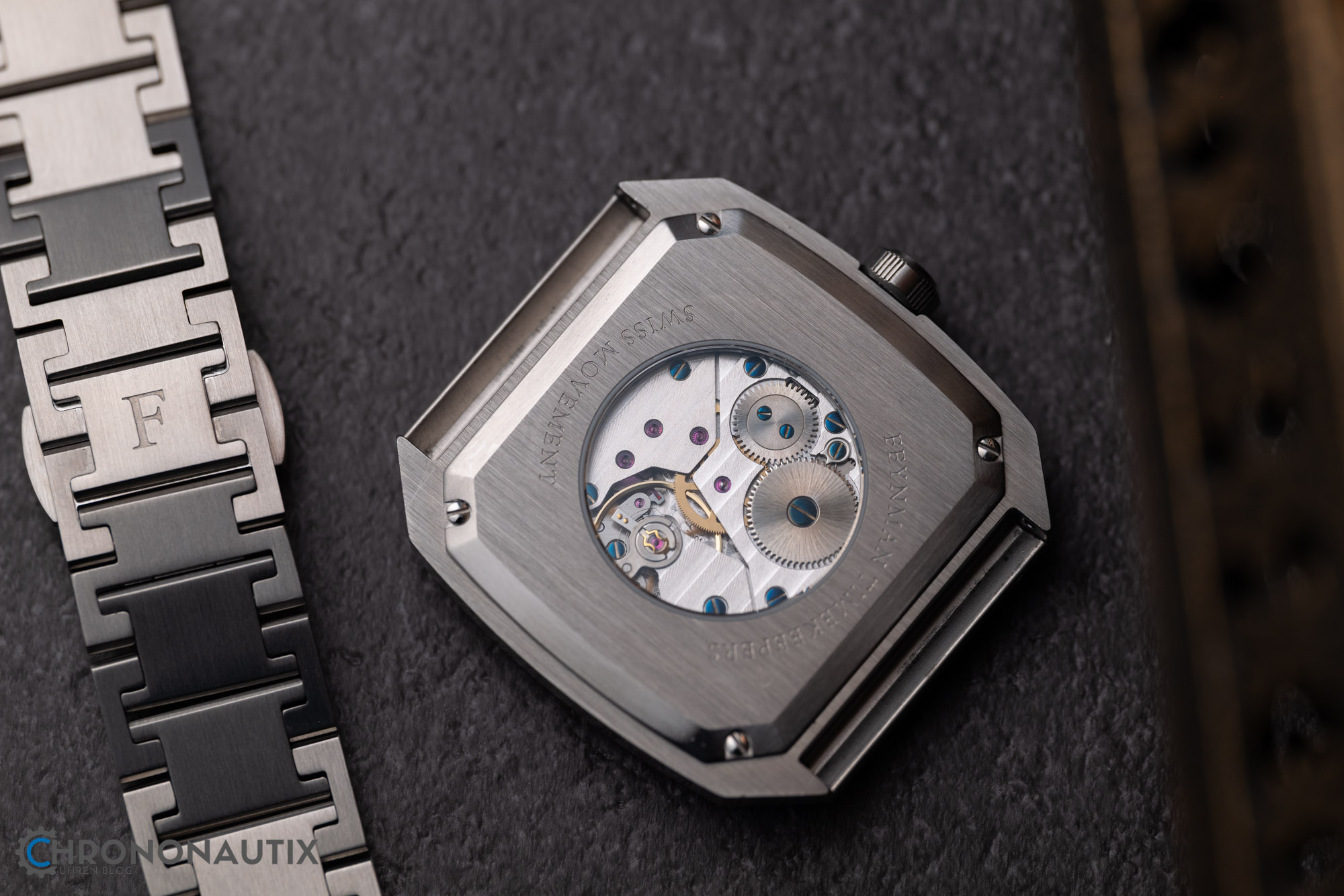 Feynman Dune Arabic Dial 1210889
