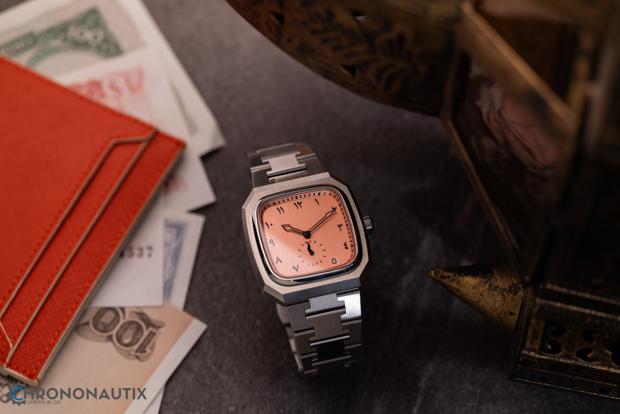 Feynman Dune Arabic Dial 1210908