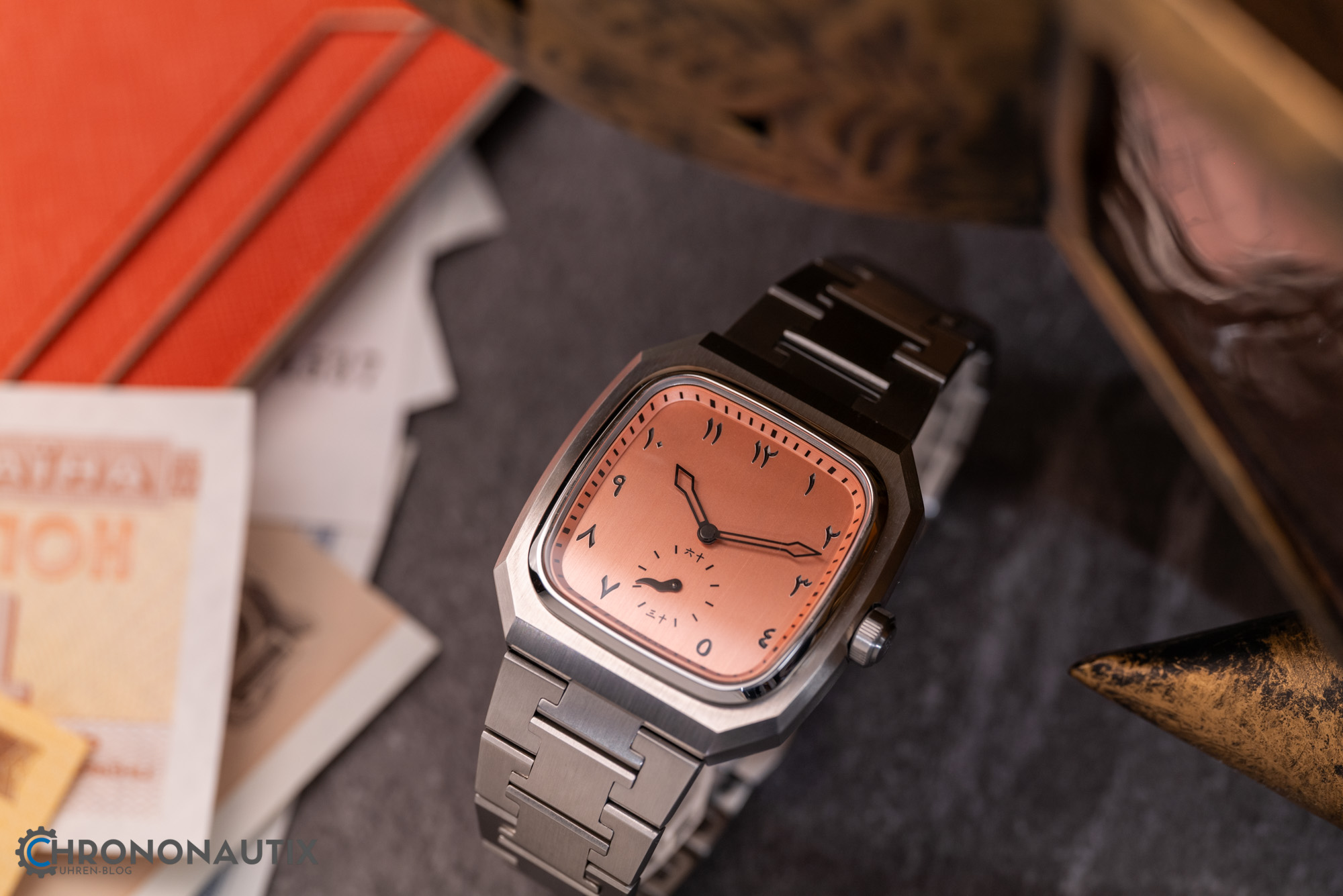 Feynman Dune Arabic Dial 1210910
